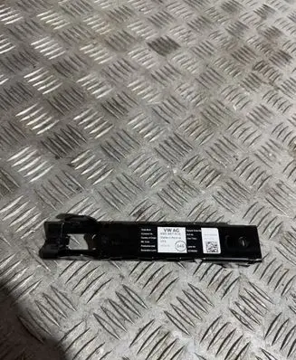 Audi A5 Seat belt height adjuster 4M0857819