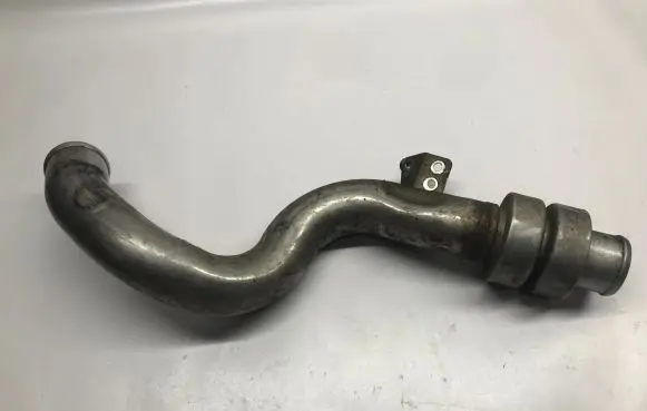Land Rover Discovery 3 - LR3 Intercooler hose/pipe
