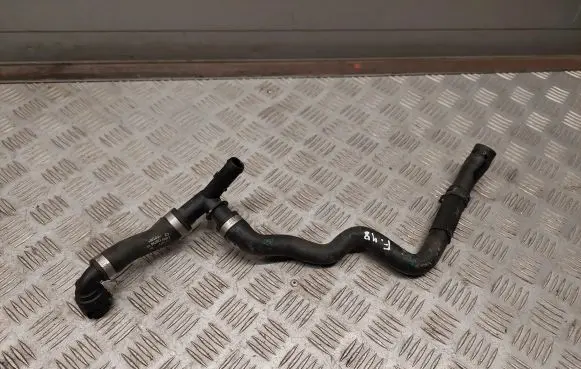 BMW X1 F48 F49 Engine coolant pipe/hose 13876010