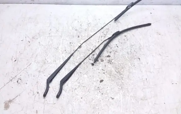 Renault Zoe Windshield/front glass wiper blade 288810622R 288860987R