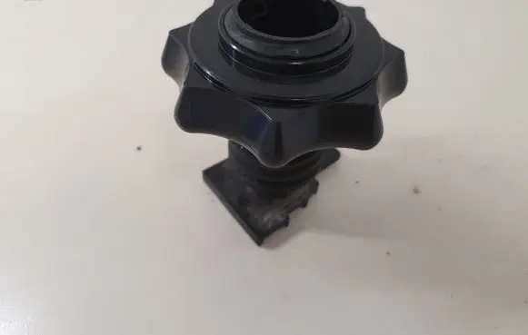 Volkswagen PASSAT CC Spare wheel bolt 