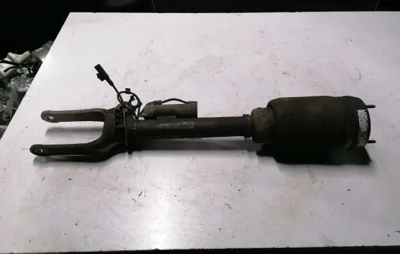Mercedes-Benz GL X164 Front shock absorber/damper
