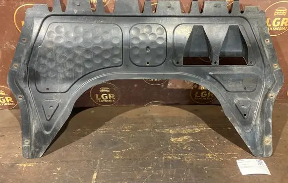 Seat Leon (1P) Engine splash shield/under tray 1K0825237J