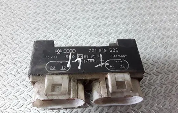 Volkswagen Transporter - Caravelle T4 Coolant level relay 701919506