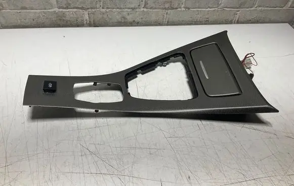 BMW 3 E92 E93 Ashtray (front) 7129555
