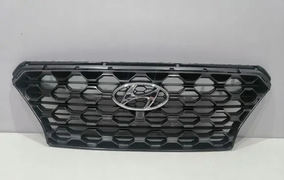 Hyundai Santa Fe Front bumper upper radiator grill 86366S1110