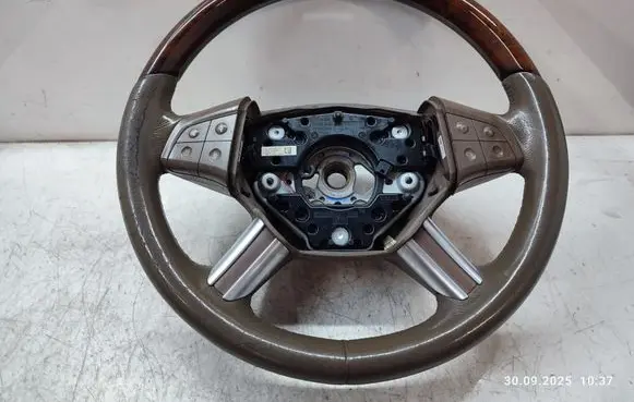 Mercedes-Benz R W251 Steering wheel