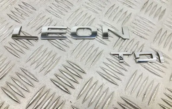 Seat Leon (5F) Manufacturers badge/model letters 
