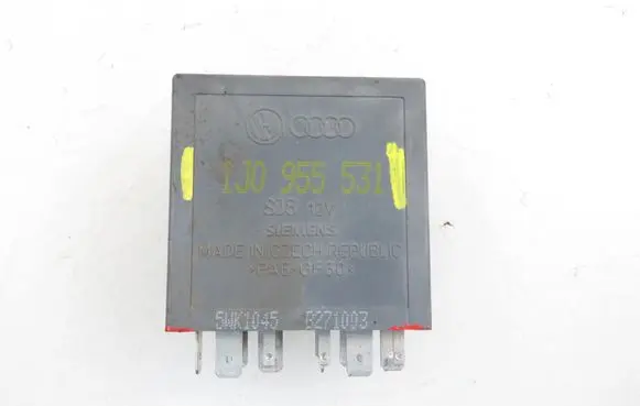 Skoda Octavia Mk1 (1U) Window wiper interval relay 1J0955531