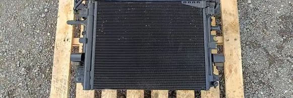 Jeep Wrangler Radiator set P68272755AD 68272753AH A364900097