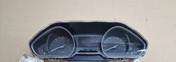 Peugeot 208 I Speedometer (instrument cluster) 9822621580
