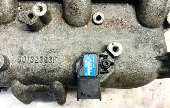 Chrysler Voyager Air pressure sensor 0281002437