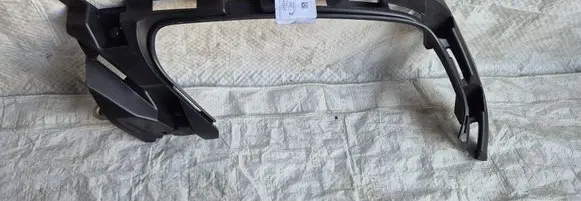 Volvo XC40 Rear bumper mounting bracket 31407968
