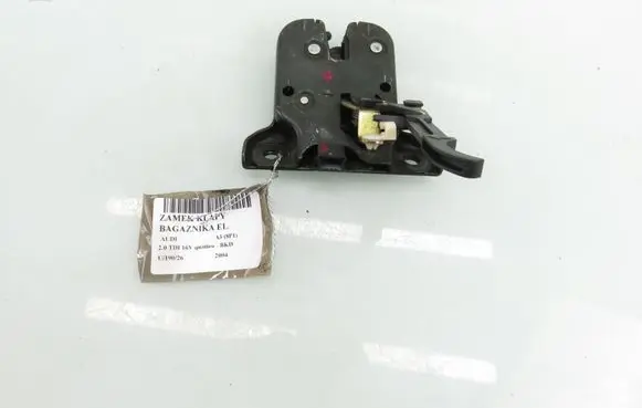 Audi A3 S3 8P Tailgate/trunk/boot lock/catch/latch 8P3827469A