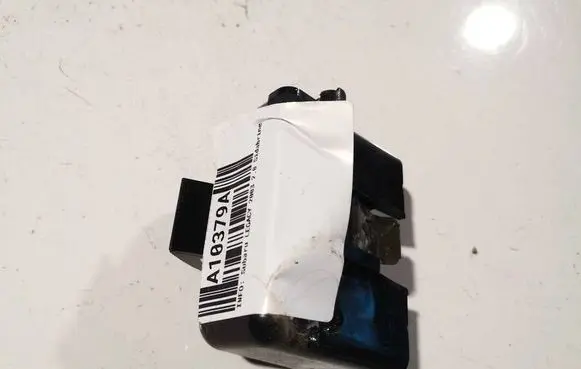 Subaru Legacy Fuse box cover 