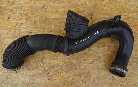 Renault Trafic III (X82) Air intake hose/pipe 165755972R 93481664