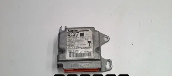 Renault Megane I Engine control unit/module 7700437471B
