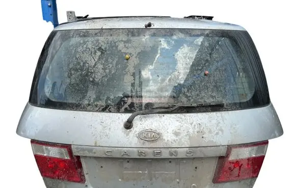 KIA Carens I Tailgate/trunk/boot lid