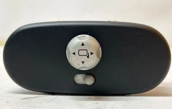 Wing mirror switch