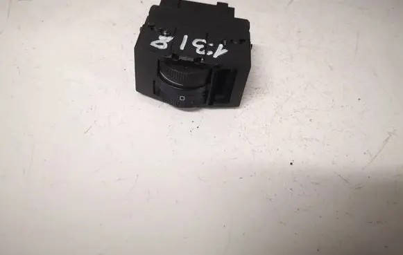 Seat Toledo II (1M) Headlight level height control switch 1M0919094B 04052230