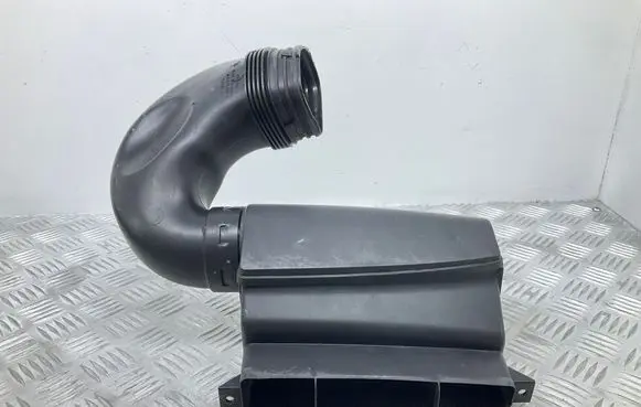 Skoda Yeti (5L) Air intake duct part 1K0805962E 3C0129618D 1K0805971C