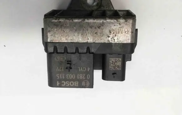 BMW X1 F48 F49 Glow plug pre-heat relay 8514120