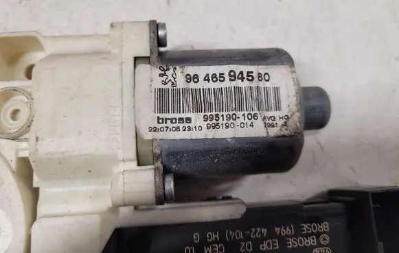 Peugeot 407 Front door window regulator motor 1137328125 9646594580