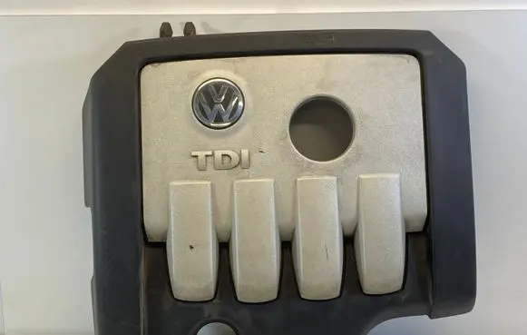 Volkswagen PASSAT B6 Engine cover (trim) 03G103925AE 03G103925AG 03G103925C
