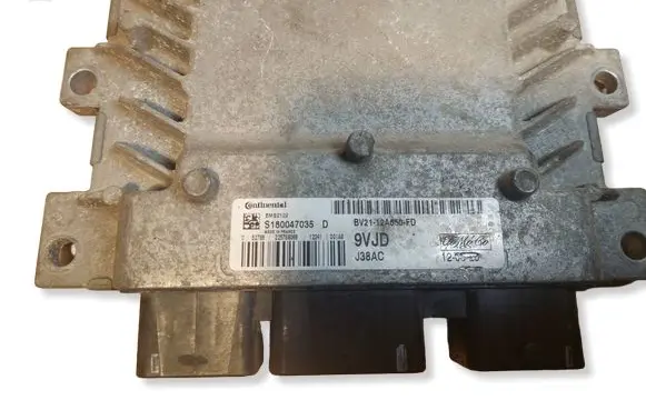 Ford Fiesta Engine control unit/module ECU BV2112A650FD S180047035D EMS2102