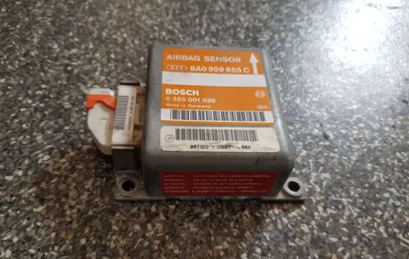 Audi A6 S6 C4 4A Airbag control unit/module 8A0959655C