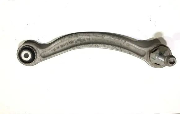 Mercedes-Benz C AMG W205 Rear control arm A20409