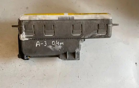 Audi A3 S3 8P Passenger airbag 8P0880202