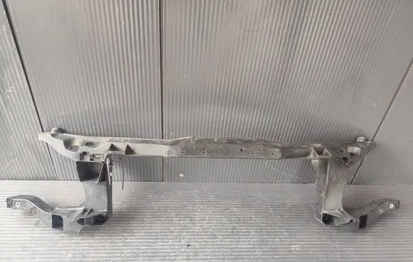 Mercedes-Benz V Class W447 Radiator support slam panel A4478801103