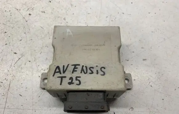 Toyota Avensis T250 Window wiper relay 150696 PA66GF15