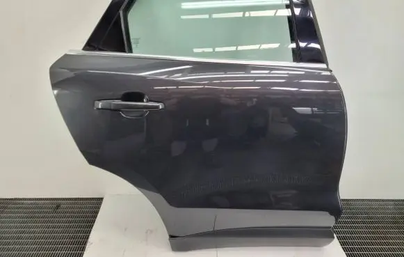Jaguar F-Pace Rear door