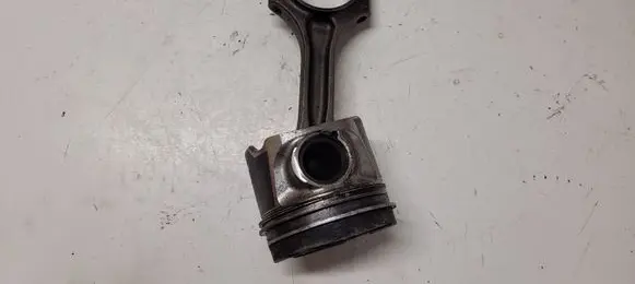 Volvo XC60 Piston with connecting rod 81L123