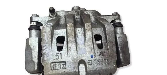 Toyota RAV 4 (XA40) Front brake caliper 4773048150 4772148150