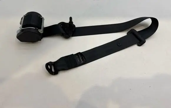 Mercedes-Benz Citan W415 Rear seatbelt 8200448878