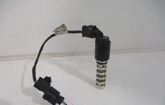 Hyundai Kona I Camshaft vanos timing valve 703020