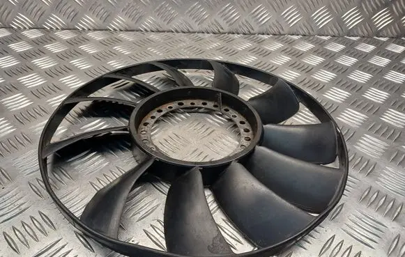 Audi A4 S4 B6 8E 8H Fan impeller 058121301B
