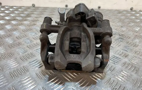 Mini Cooper Countryman F60 Rear brake caliper 688553301