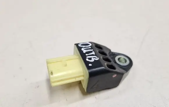 Subaru Outback Airbag deployment crash/impact sensor 98237AG000 76480K2RA