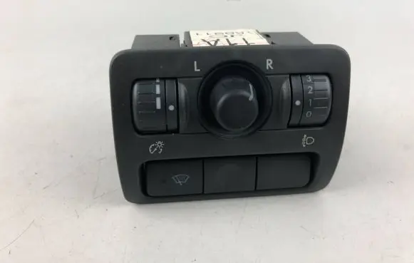 Subaru Legacy Wing mirror switch 11AJC159911