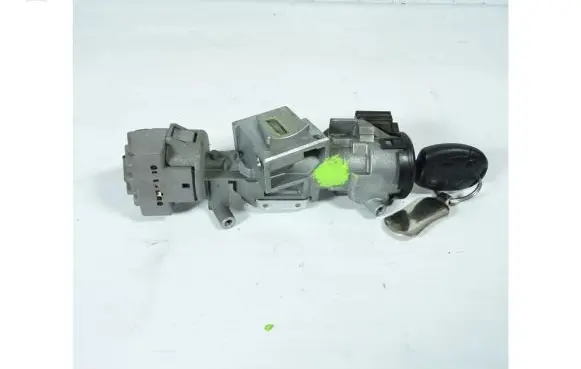 Ford Focus C-MAX Ignition lock 3M51-3F880-AB