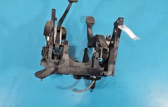Opel Astra K Pedal assembly 39215865 IMPRK1552222
