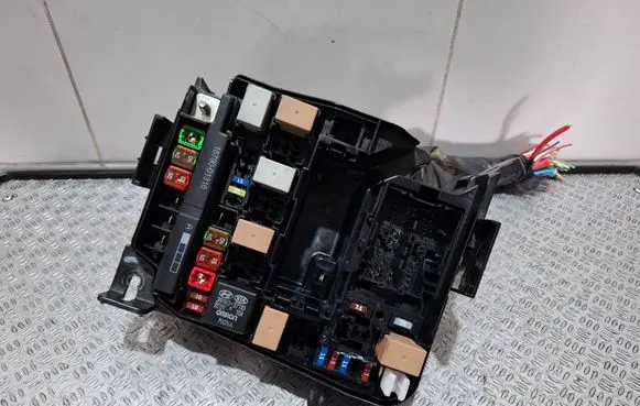 KIA Ceed Fuse box set