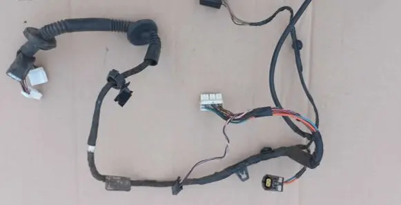 Jaguar XJ X308 Rear door wiring loom