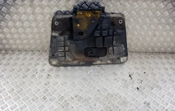 BMW X3 E83 Center/middle under tray cover 3110341514802 51743414646 5171342401801