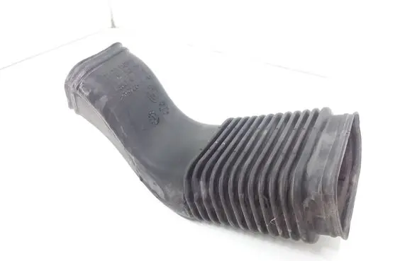 BMW X3 E83 Air intake duct part 3401555 3401556 13713401556