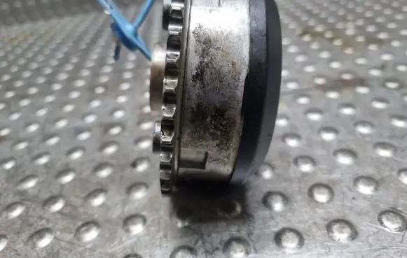 BMW 1 F20 F21 Camshaft pulley/ VANOS 7583207